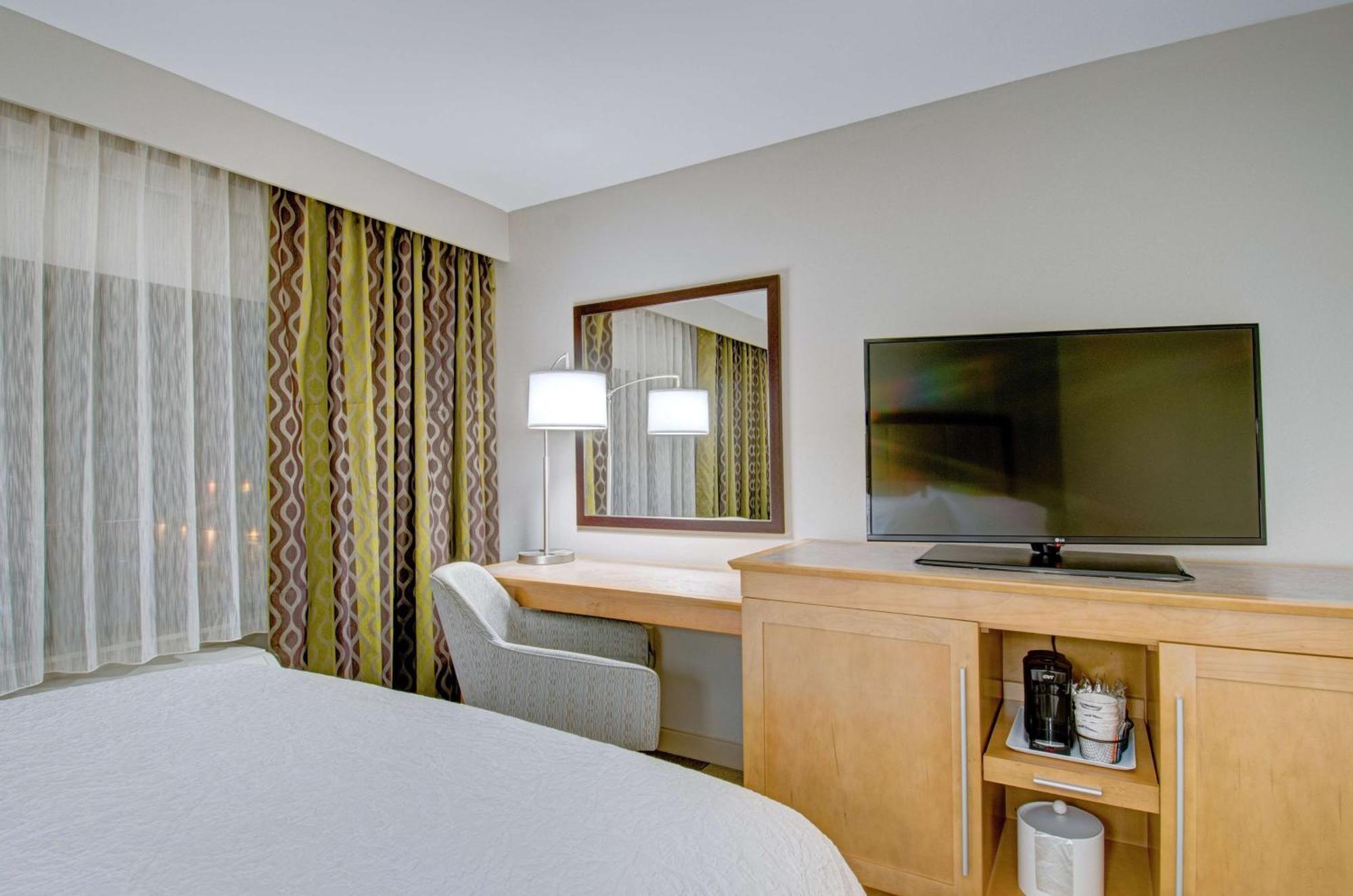 Hampton Inn Boston - Westborough Bagian luar foto