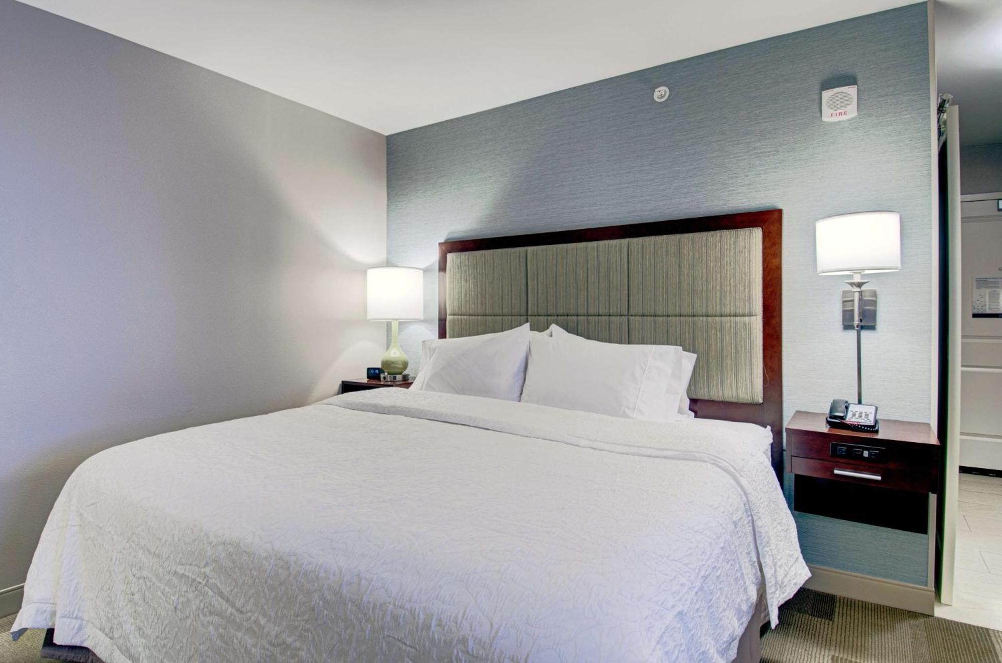 Hampton Inn Boston - Westborough Bagian luar foto