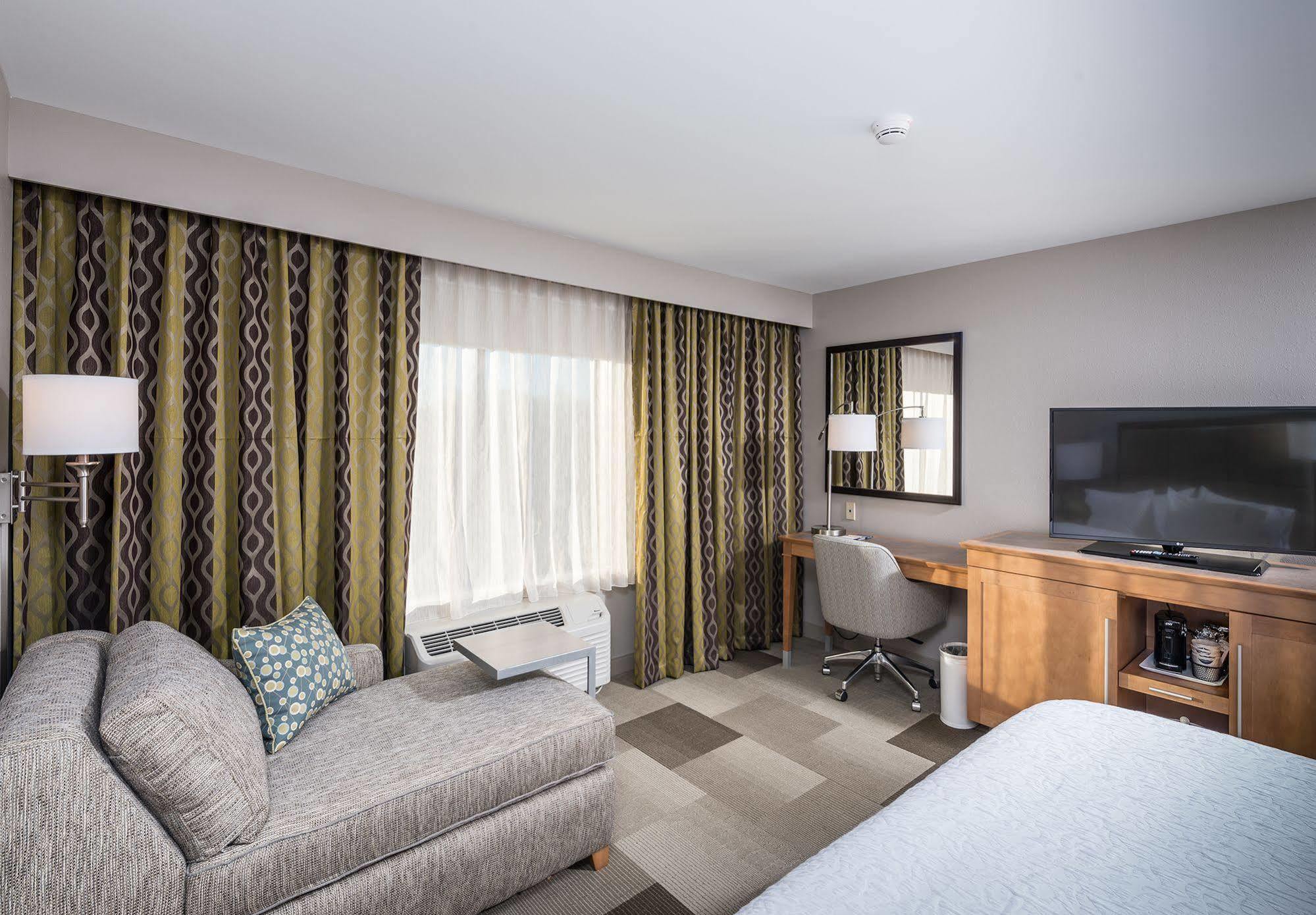 Hampton Inn Boston - Westborough Bagian luar foto